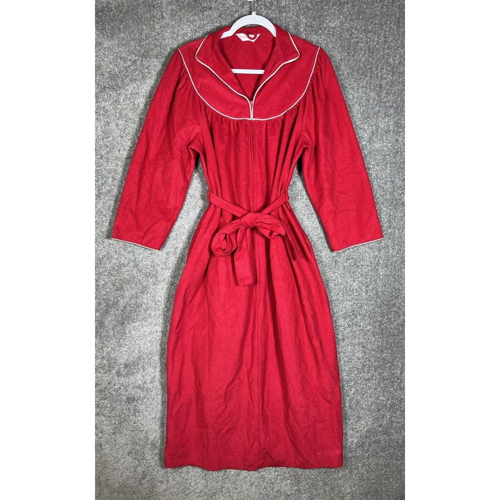 VTG Carriage Court‎ Long Robe Womens Size M Red Long Sleeve Zip Up Tie Pockets